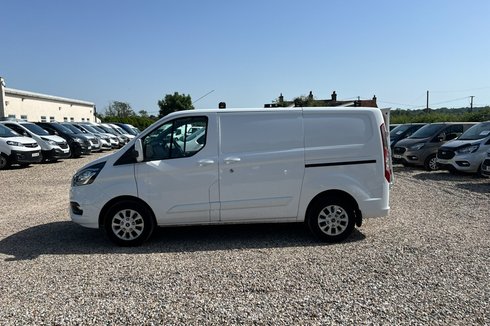 Ford Transit Custom SWB L1H1 Low Roof Limited 300 Air Con Alloys Sensors EURO 6 NO VAT