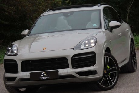 Porsche Cayenne 3.0 V6 E-Hybrid 17.9kWh Platinum Edition TiptronicS 4WD Euro 6 (s/s) 5dr (3 2