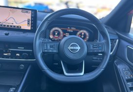 Nissan Qashqai DIG-T TEKNA DCT MHEV AUTO 32