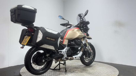 Moto Guzzi V85 TT 850 2021 ONLY 11K HISTORY FULL LUGGAGE ADVENTURE BIKE 2