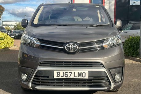 Toyota Proace Verso 2.0D Family Medium MPV 5dr Diesel Auto MWB Euro 6 (s/s) (8 Seat) (180 ps) 8