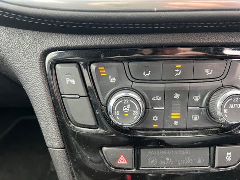 Vauxhall Mokka X 1.4i Turbo ecoTEC Elite Euro 6 (s/s) 5dr 27