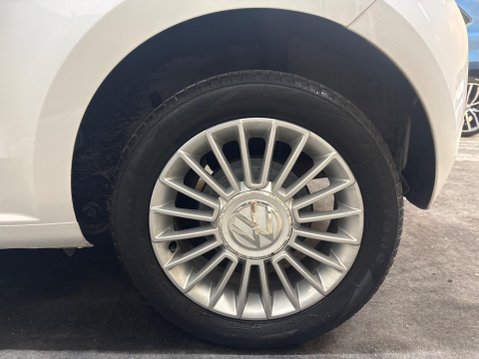 Volkswagen Up 1.0 High up! Euro 5 3dr 33