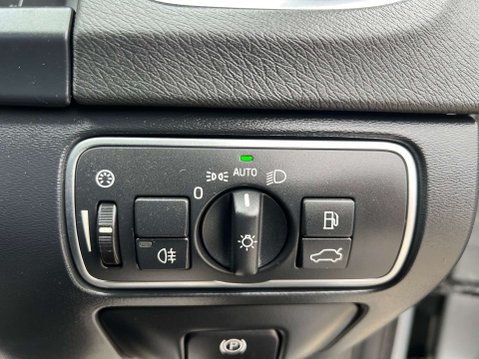 Volvo S60 2.4 S60 SE Luxury Nav D5 Auto 4dr 28