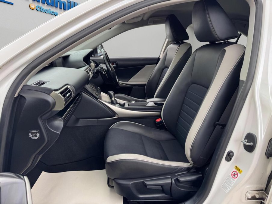 2016 Lexus Is — image 39