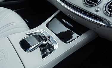 Mercedes-Benz S Class AMG S 63 Coupe 24