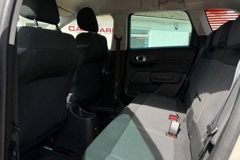 Citroen C3 Aircross 1.2 PURETECH FLAIR S/S EAT6 AUTOMATIC! FULL SERVICE HISTORY! 37