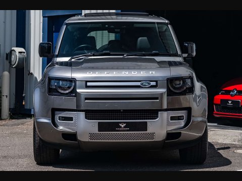 Land Rover Defender 3.0 Defender XS Edition D MHEV Auto 4WD 5dr 26
