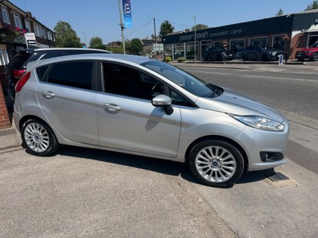 Ford Fiesta 1.6 Titanium Powershift Euro 5 5dr 14