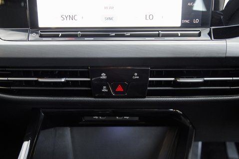 Volkswagen Golf STYLE TSI 33