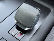 Land Rover Discovery D300 R-Dynamic HSE MHEV Panel Van 40