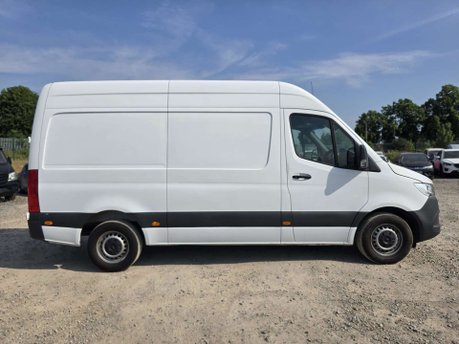 Mercedes-Benz Sprinter 2.1 316 CDI Panel Van 5dr Diesel Manual RWD L2 H2 Euro 6 (163 ps) 8
