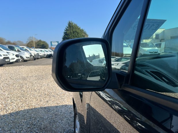 Ford Transit Connect SWB L1H1 Low Roof Limited 200 Air Con Cruise EURO 6 NO VAT 12