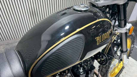 Bluroc Motorcycles Hero 2026 ONLY 10KM 1 OWNER ENDURO SCRAMBLER BIKE 125CC 25
