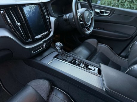 Volvo XC60 2.0 T5 R-Design Auto AWD Euro 6 (s/s) 5dr 16
