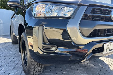 Toyota Hilux Active 4WD D-4D Single Cab Pickup - Canopy 18