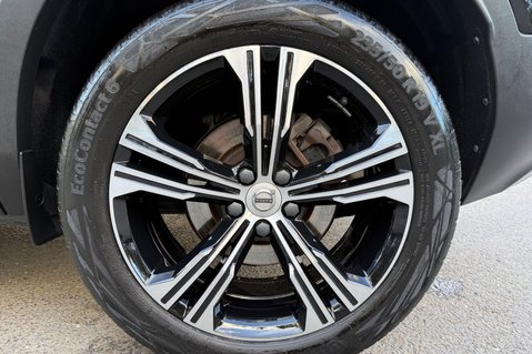 Volvo XC40 B4 INSCRIPTION PRO AWD MHEV - ONE OWNER - PAN ROOF - APPLE CARPLAY  59