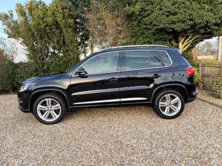 Volkswagen Tiguan 2.0 TDI BlueMotion Tech R-Line SUV 5dr Diesel DSG 4WD Euro 5 (s/s) (177 ps) 3