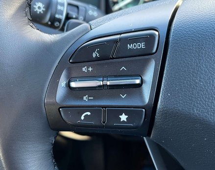 Hyundai KONA 1.6 Kona SE Connect GDi HEV Semi-Auto 5dr 52