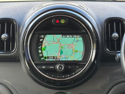 Mini Countryman COOPER 19