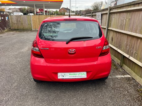 Hyundai i20 1.2 CLASSIC 5dr 4