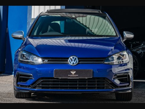 Volkswagen Golf 2.0 Golf R TSi Semi-Auto 4WD 5dr 27