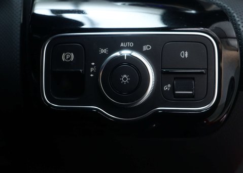 Mercedes-Benz CLA Class 1.3 CLA250e 15.6kWh AMG Line (Premium) Coupe 4dr Petrol Plug-in Hybrid 8G-D 44