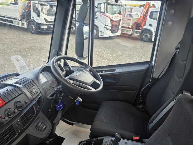Iveco Eurocargo Eurocargo 180E28K Tipper Automatic 19