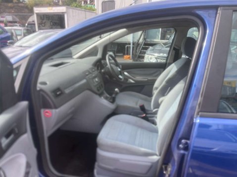 Ford C-Max 1.6 16v Style MPV 5dr Petrol Manual (164 g/km, 99 bhp) 12