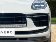 Porsche Macan S PDK 16