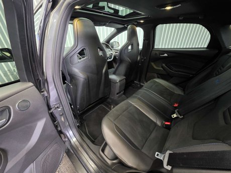 Ford Focus 2.3T EcoBoost RS Hatchback 5dr Petrol Manual AWD Euro 6 (s/s) (350 ps) 23