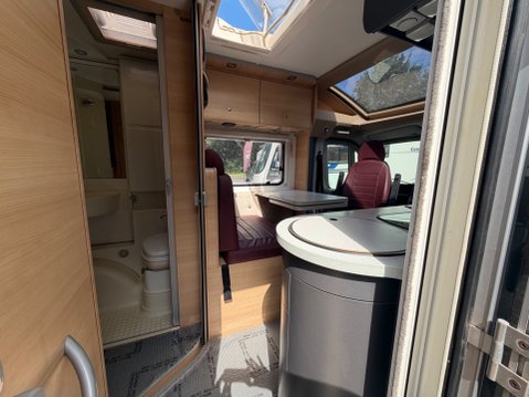 Knaus 550 MD VAN TI FIXED BED - BIG GARAGE - LOW PROFILE 9