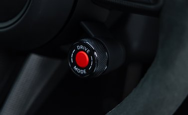 Porsche 911 Carrera 4 GTS (992.2) 28