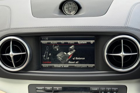 Mercedes-Benz SL Series SL400 AMG SPORT - HARMAN KARDON -PORCELAIN LEATHER  52