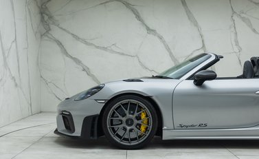 Porsche 718 SPYDER RS 44
