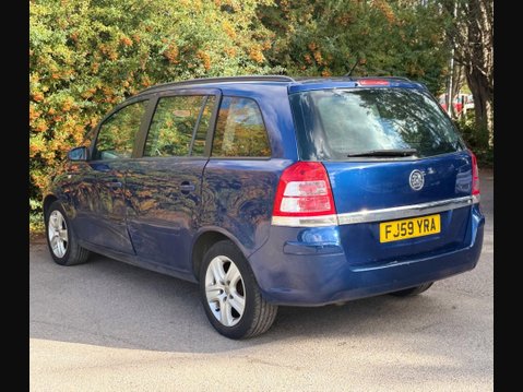 Vauxhall Zafira 1.6 16V Exclusiv Euro 4 5dr 8