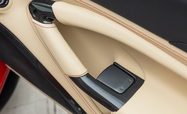 Ferrari F8 Tributo 28