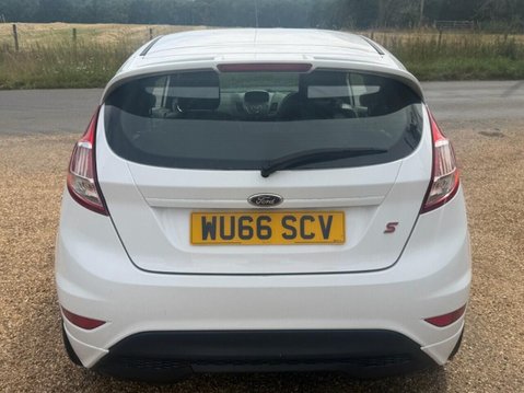 Ford Fiesta 1.0T EcoBoost ST-Line Hatchback 3dr Petrol Manual Euro 6 (s/s) (125 ps) LOW 29