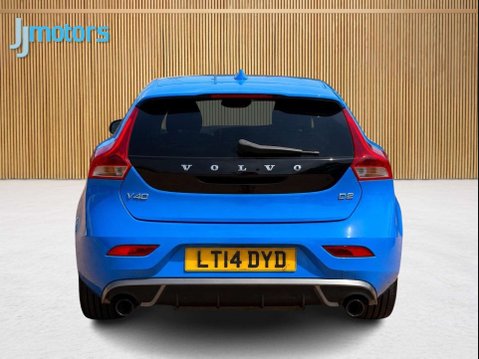 Volvo V40 1.6 D2 R-Design Hatchback 5dr Diesel Manual Euro 5 (s/s) (115 ps) 2