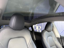 Tesla Model Y (Dual Motor) Long Range SUV 5dr Electric Auto 4WDE (384 bhp) 46