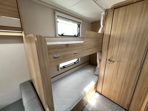 Coachman Vision 630 Plus 24