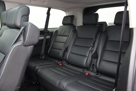 Peugeot Traveller 5dr 2.0 BlueHDi 180 Allure Long Automatic 8 Seater Minibus 11