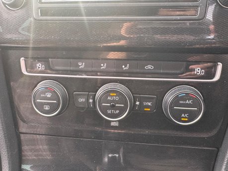 Volkswagen Golf 2.0 TSI BlueMotion Tech GTI Euro 6 (s/s) 3dr 29