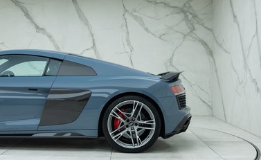 Audi R8 V10 PERFORMANCE CARBON BLACK 34