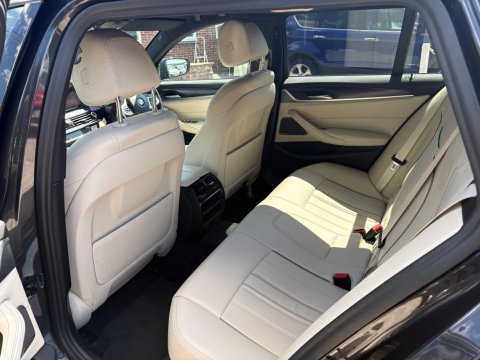 BMW 5 Series 520D M SPORT TOURING MHEV 17