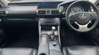 Lexus Is 2.5 300h Luxury Saloon 4dr Petrol Hybrid E-CVT Euro 5 (s/s) (223 ps) 7