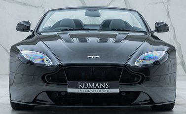 Aston Martin V12 Vantage S ROADSTER 7