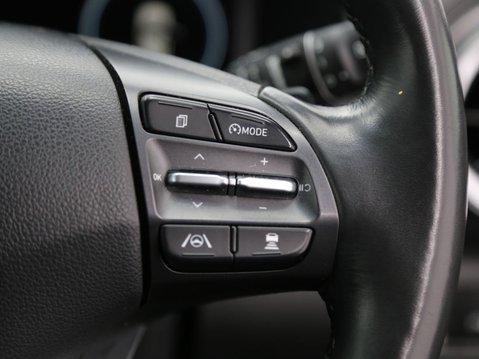 Hyundai KONA 39kWh Premium Auto 5dr (10.5kW Charger) 12