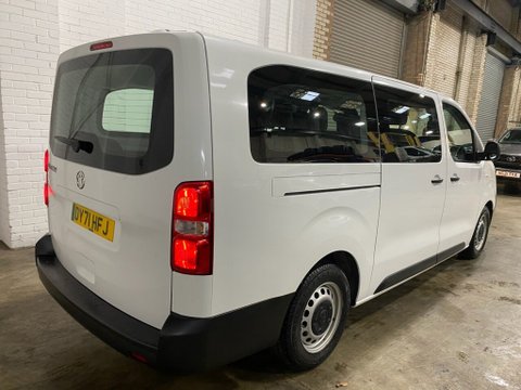 Vauxhall Vivaro Life COMBI L 5