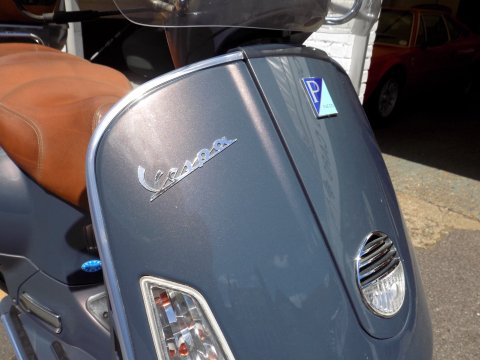 Piaggio Vespa GTV 125 10